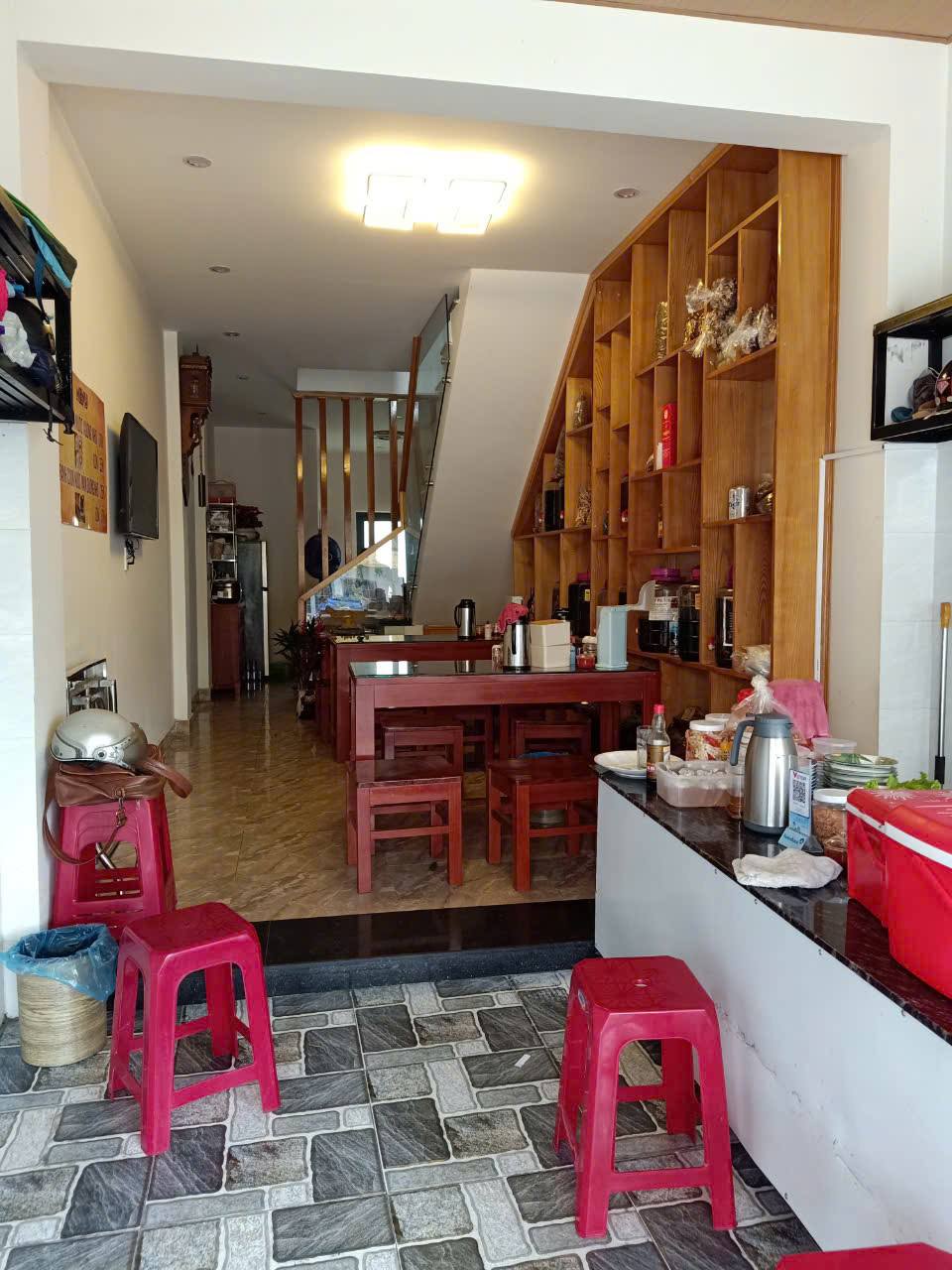 Bán Nhà 5 tầng SRXD - Mặt Tiền Đường Nguyễn Trung Trực - P4 - 2 làn xe ô tô - Ảnh chính